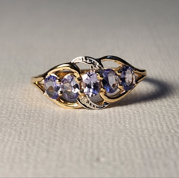 So Pretty! 14K Solid Yellow Gold Natural 5 Stone Tanzanite & Diamond Ring Sz 7 - Picture 3 of 13